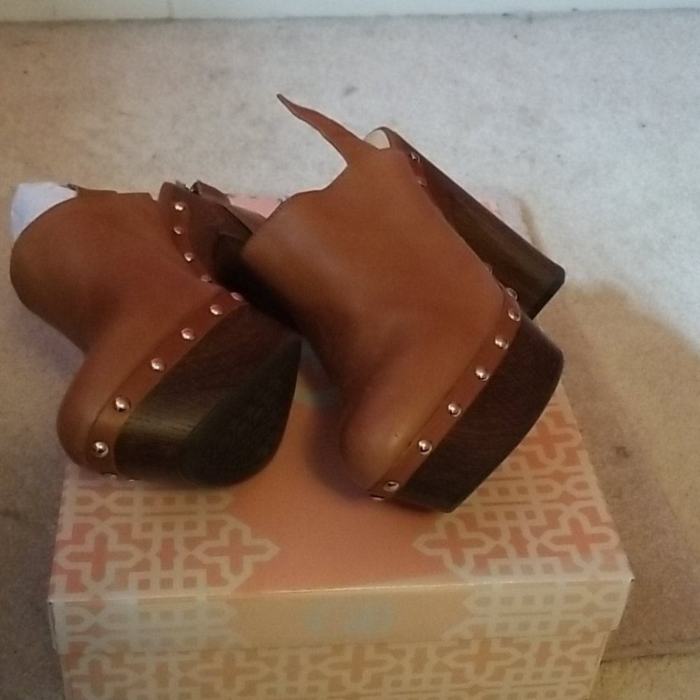 Mules - Picture 2 of 4